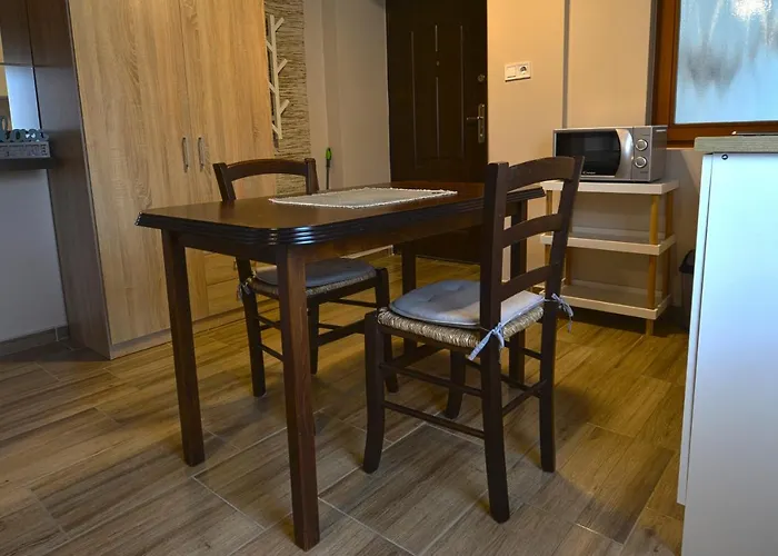 Demetrovics Udvarhaz