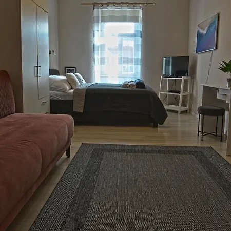 Demetrovics Udvarház * Eger