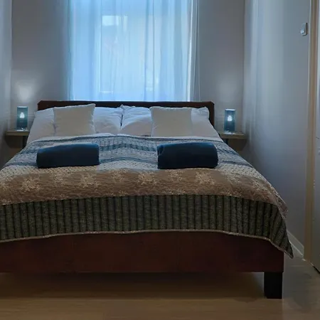 Demetrovics Udvarház *