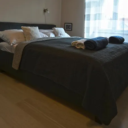 Demetrovics Udvarház