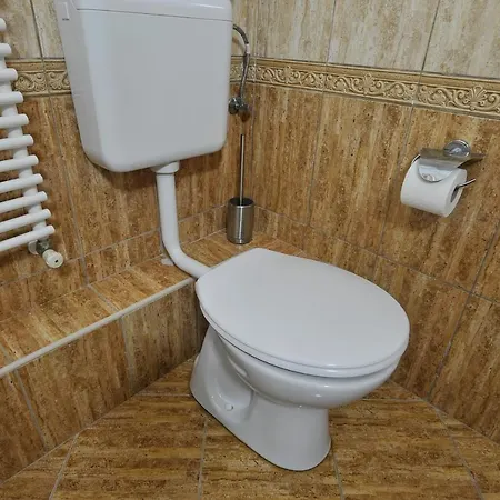 Apartman Demetrovics Udvarház