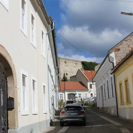 Demetrovics Udvarház * Eger