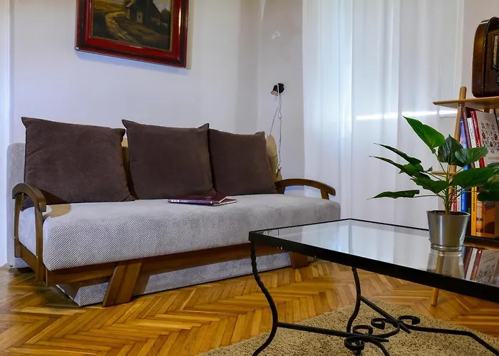 Apartment Demetrovics Udvarhaz *