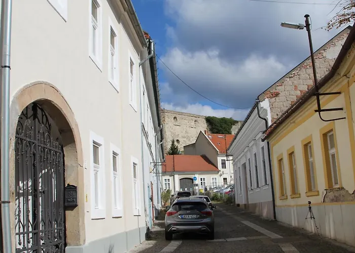 Demetrovics Udvarház * Eger